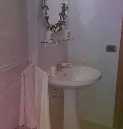 La Rosa Bed & Breakfast *